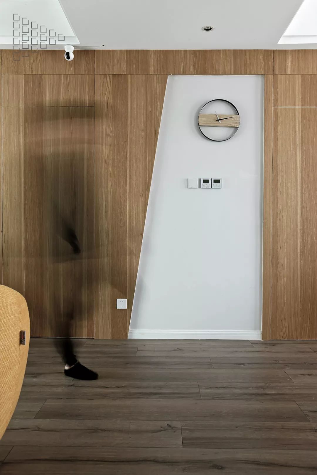 125㎡现代文艺范家居，优雅华丽空间感-15