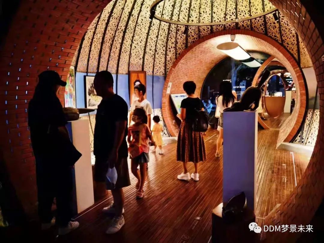 董小姐和马丁 · 成都城东公共艺术空间丨中国成都丨梦景未来,成都在行建筑设计事务所有限公司-37