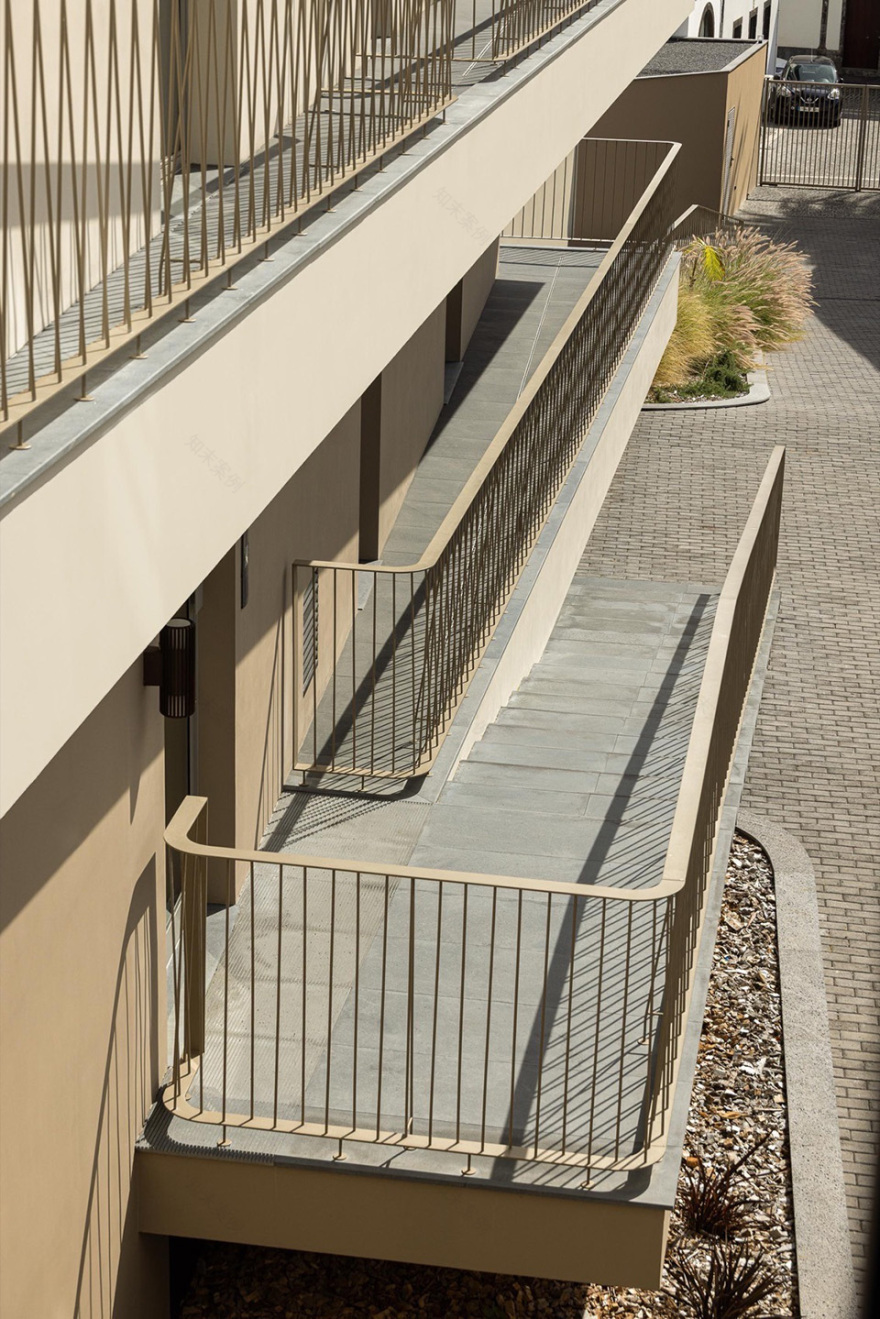 ERNESTO DO CANTO住宅区丨葡萄牙蓬塔德尔加达丨BOX arquitectos-227