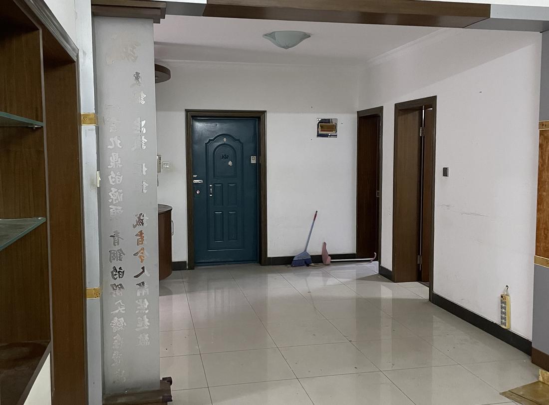 95 后小情侣的梦之屋 · 老旧学区房变身温馨婚房丨中国江苏-31