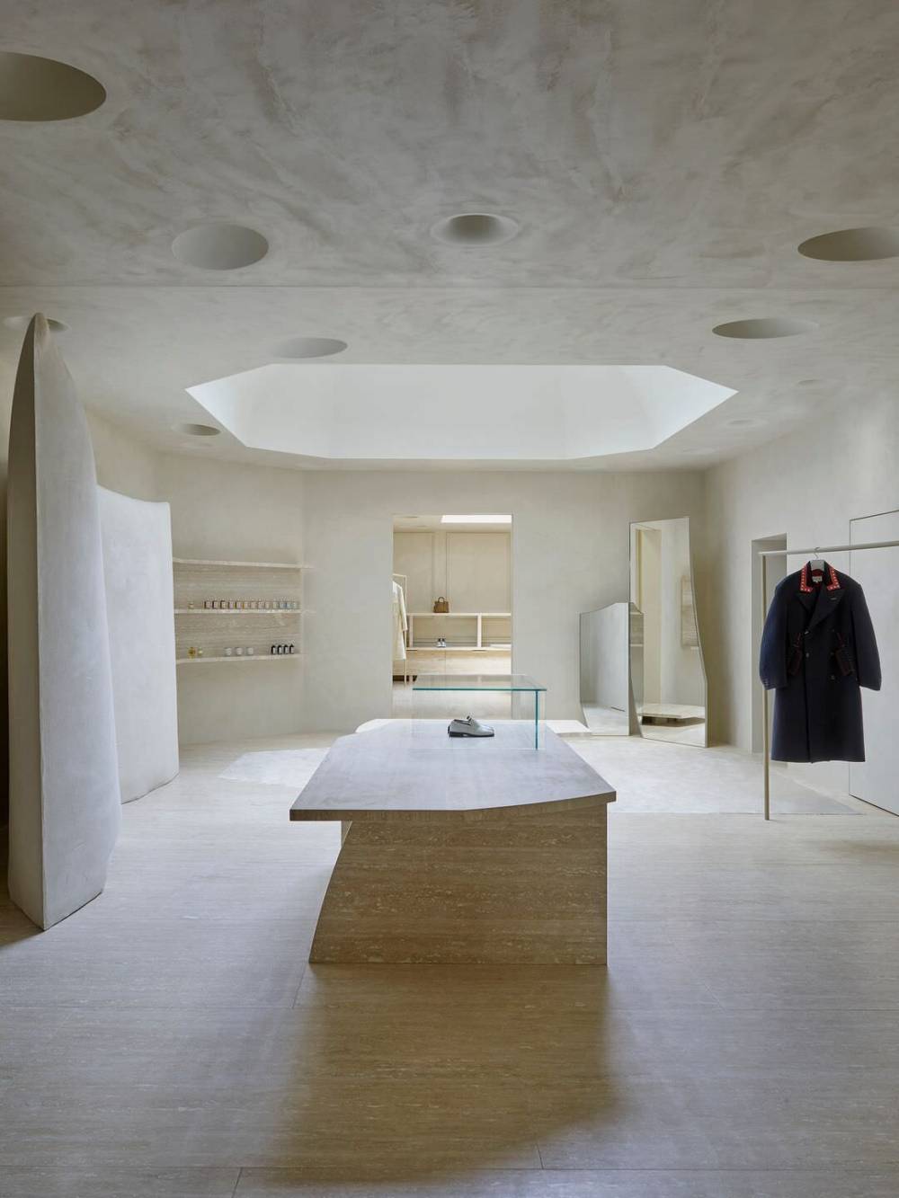 玛姬拉珠宝世家旗舰店丨英国伦敦丨安妮·霍尔特罗普工作室-7