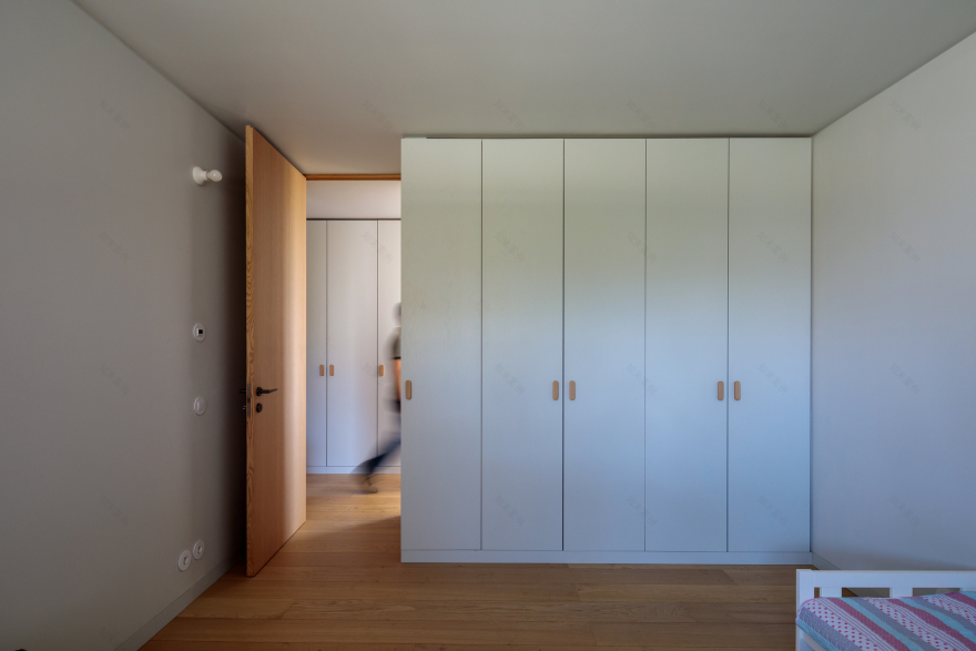 卡伊亚斯的房子丨Portugal丨João Caetano Arquitetura-28