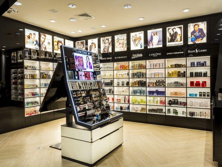 巴西 Shoestock 旗舰店，科技与温馨共融的购物体验-34