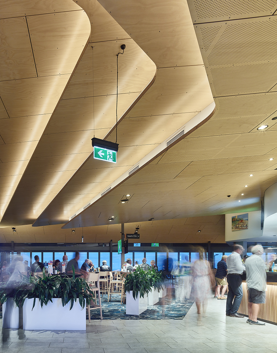 Kurrawa水上救援社团中心,澳大利亚 / Arkhefield-29