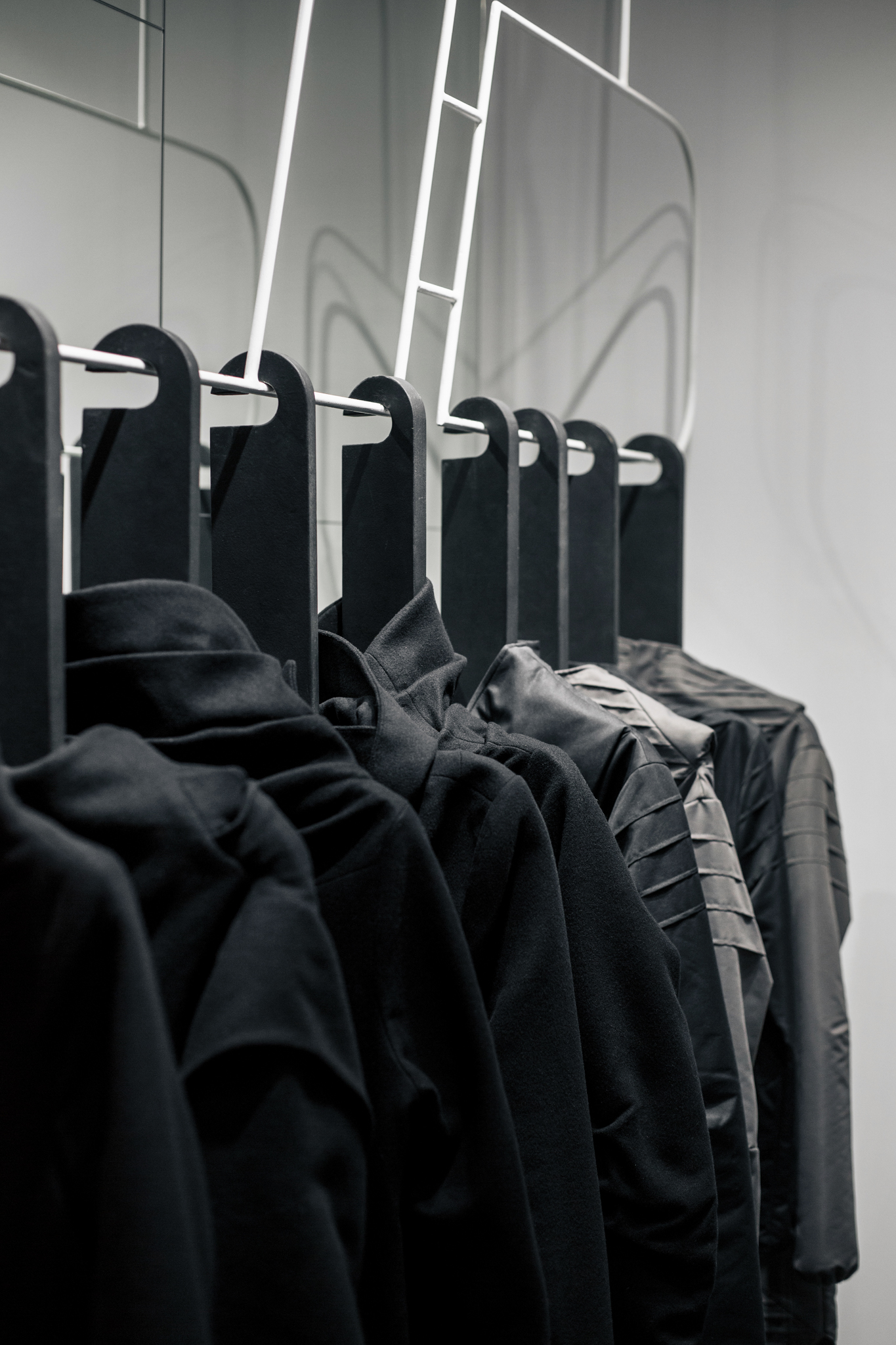 马特维耶夫精品服装展示厅丨西班牙丨西班牙 TABOORET 设计工作室-21