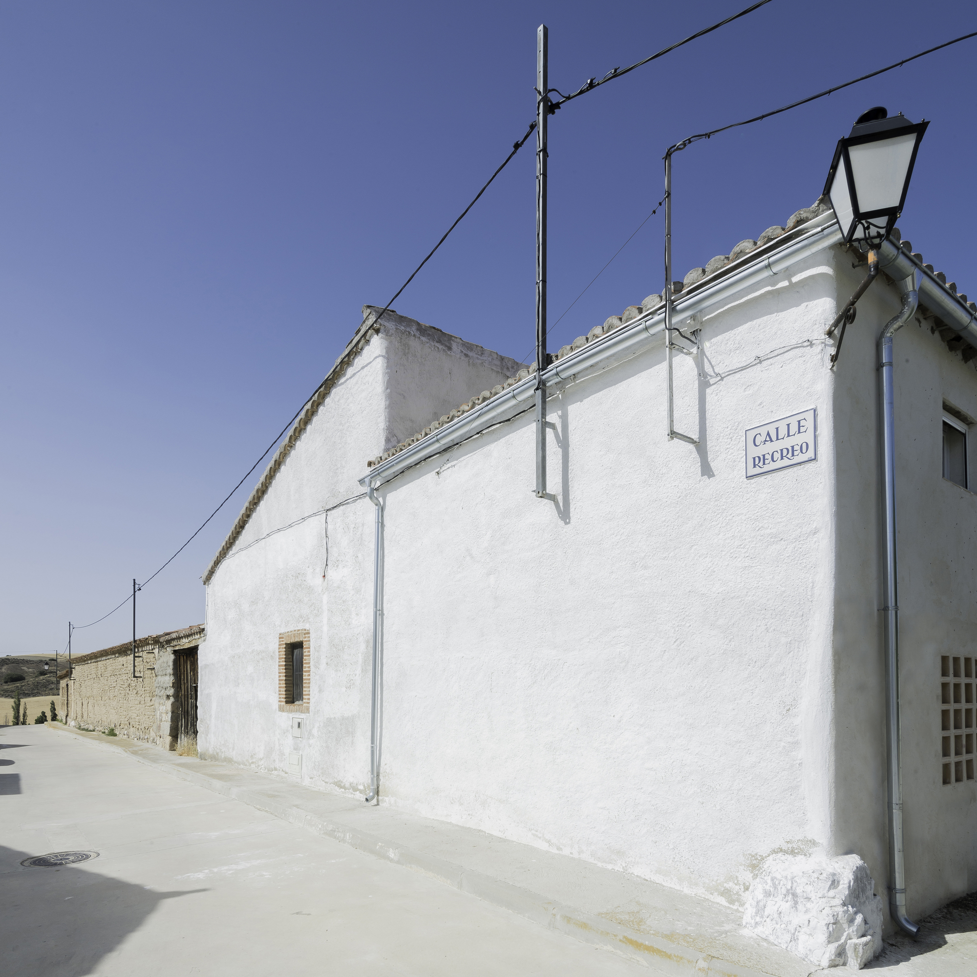 Barn Rehabilitation in a House / G+F Arquitectos-24