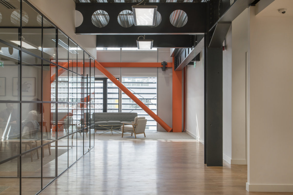 伦敦 MatchesFashion.com 办公室 - 创新时尚工作室-7