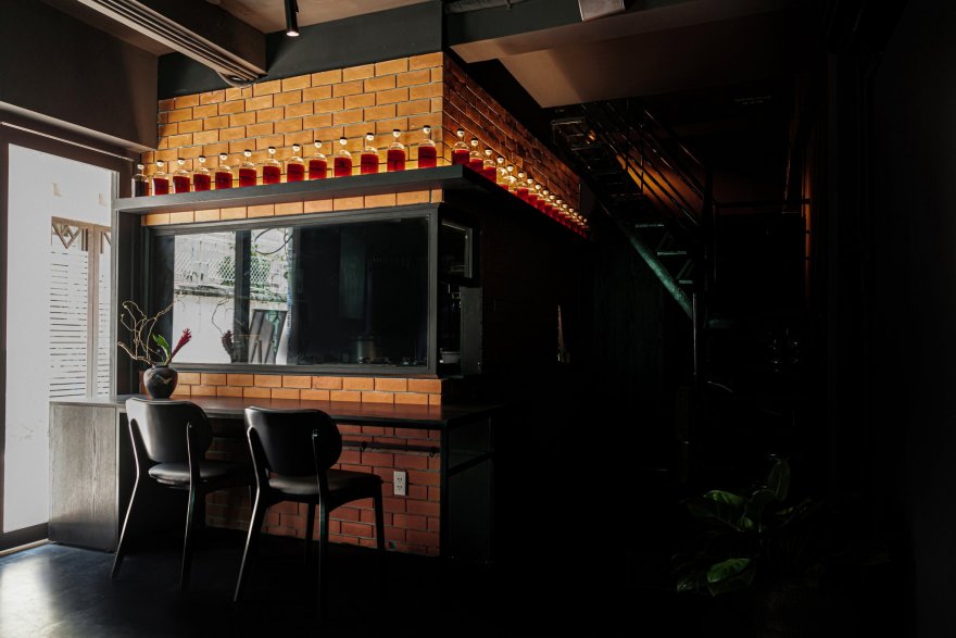 LAAIRAI(黑色立方体中的亚洲融合餐厅)-22