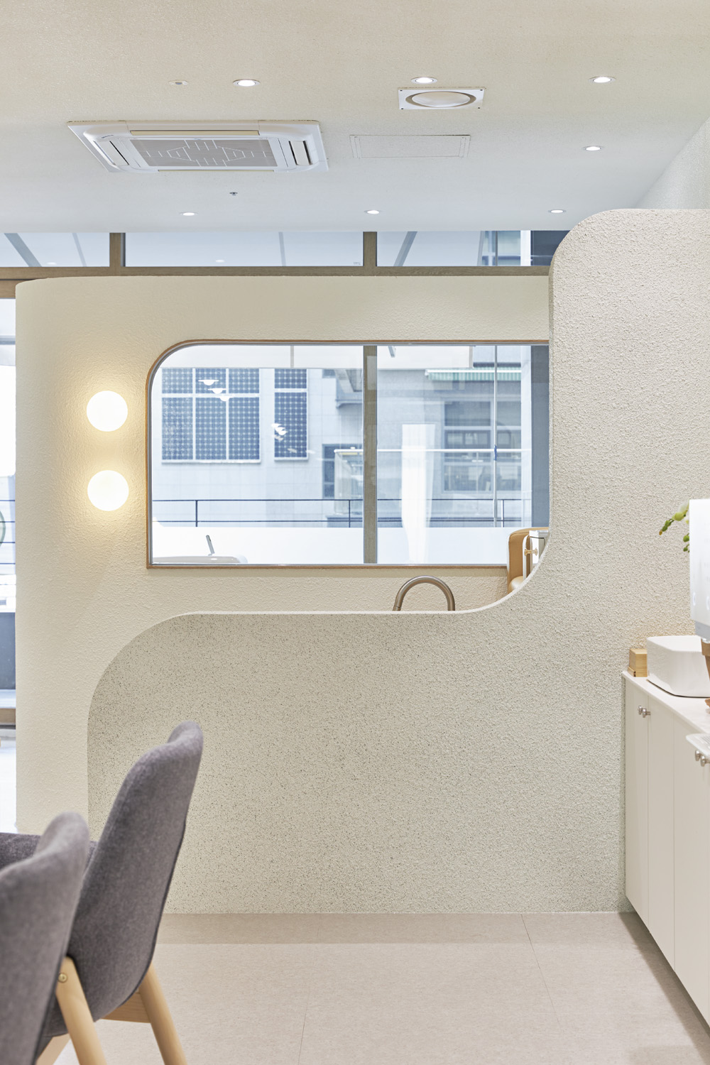 12 平米极简双店面 打造温馨小空间-12