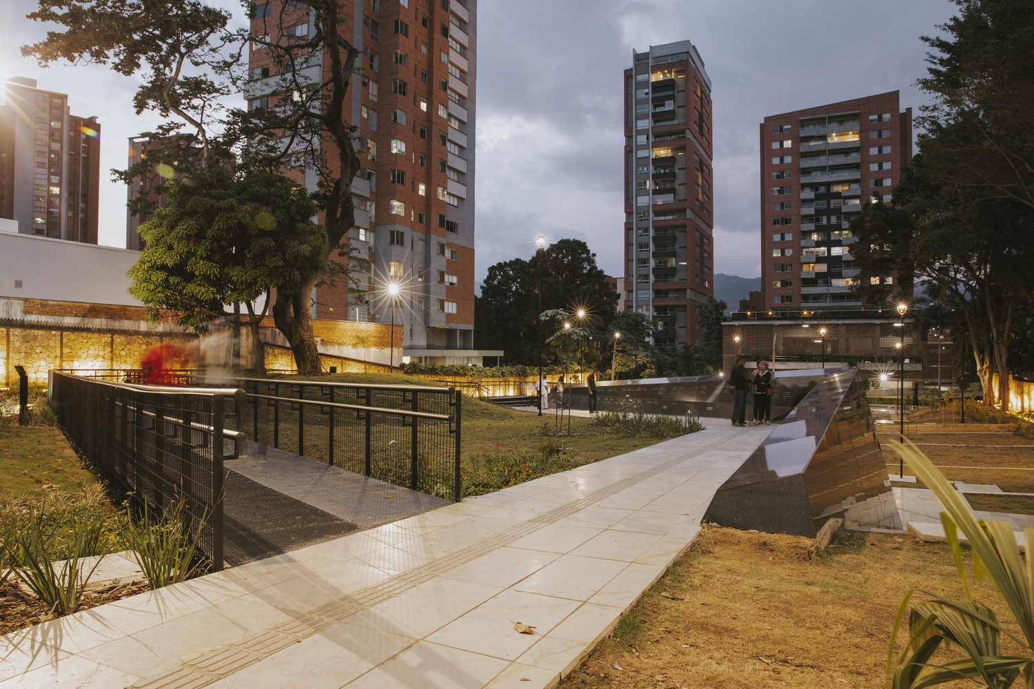 哥伦比亚Conmemorativo屈曲公园-29