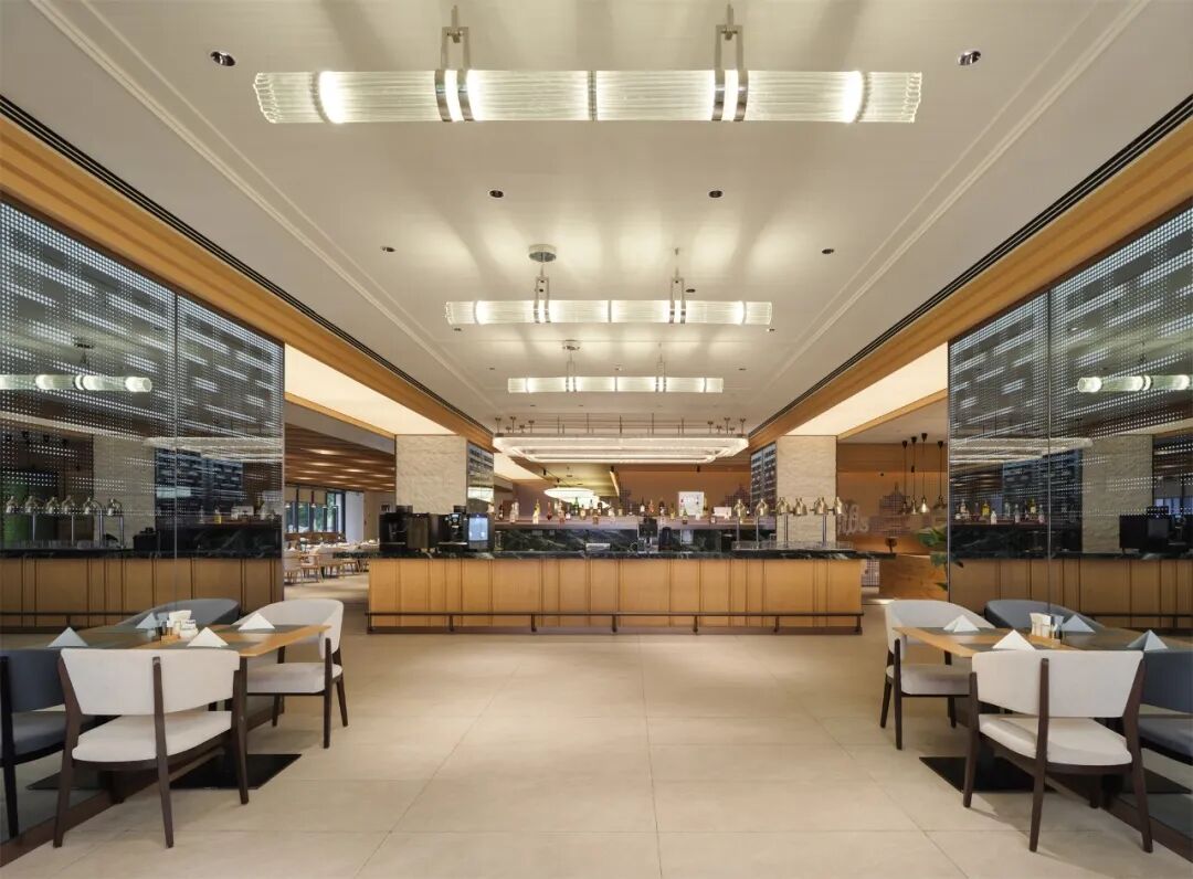 鹏欣（南京）水游城洲际假日酒店FEAST餐厅丨中国南京丨COLORFULL昱景设计-19