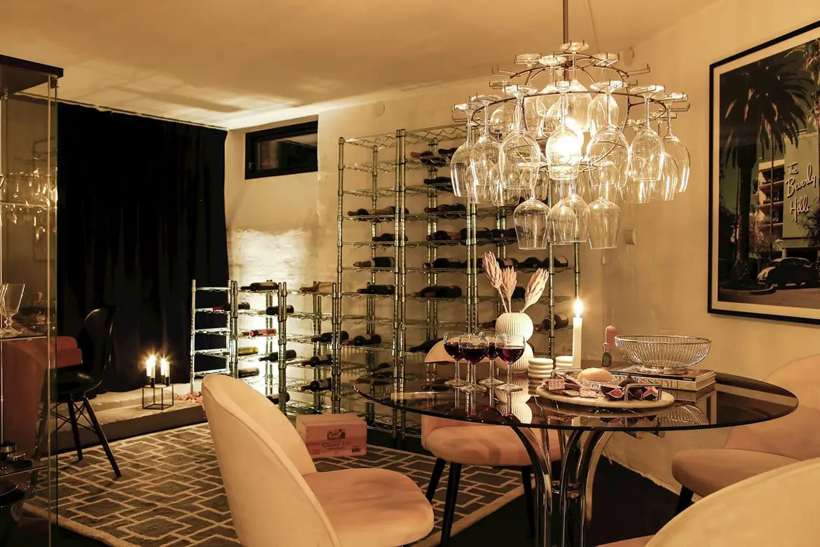 地下室变客厅，独特设计点亮小空间-16