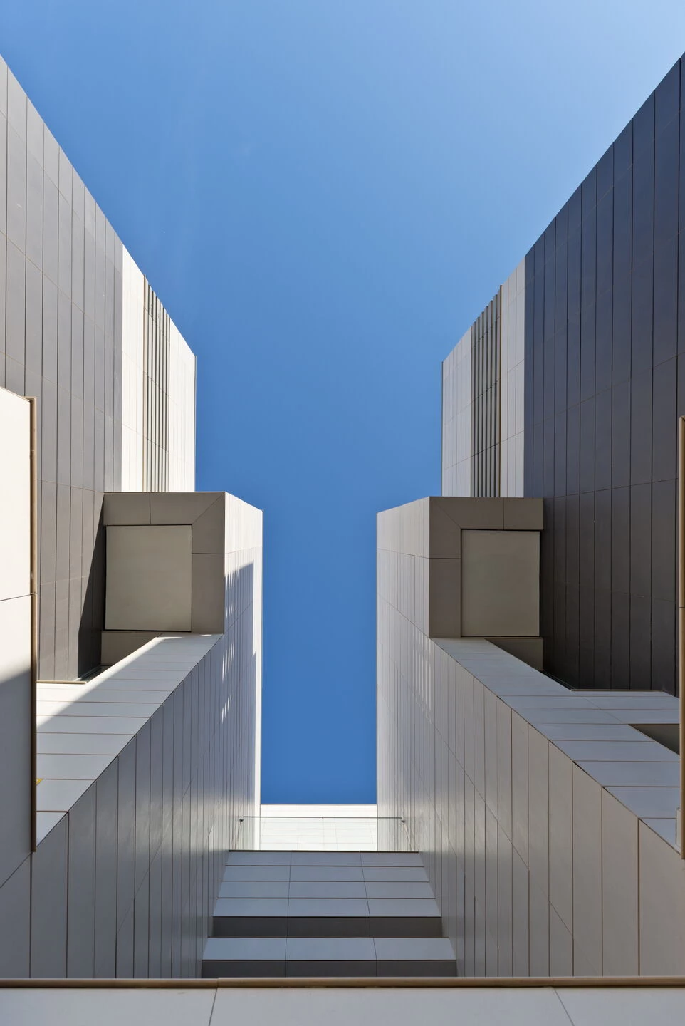 马德里四层高私密公寓丨西班牙马德里丨APARICIO Y ASOCIADOS ARQUITECTOS-16