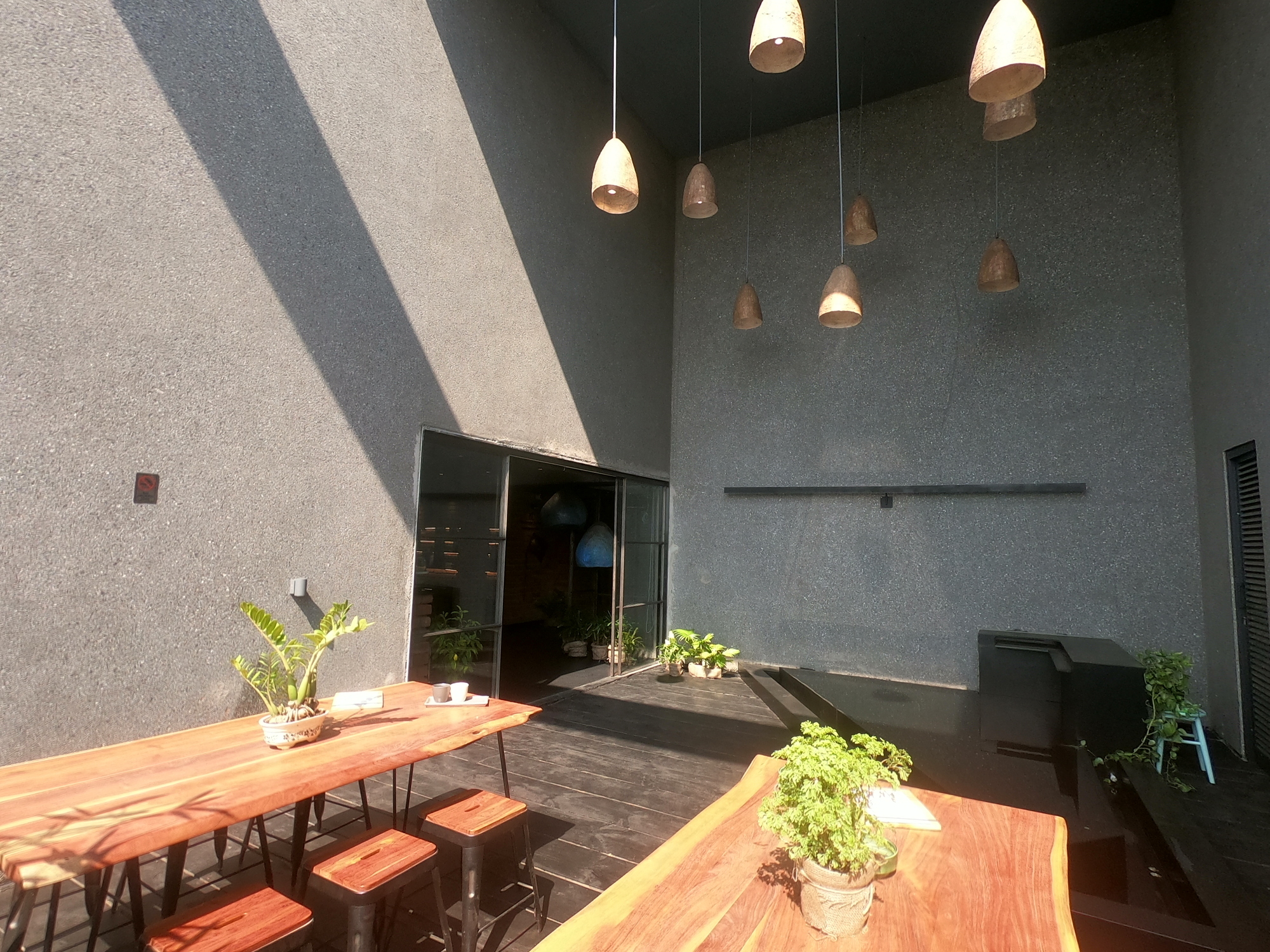 Modernist Coffee / The Crossboundaries-37