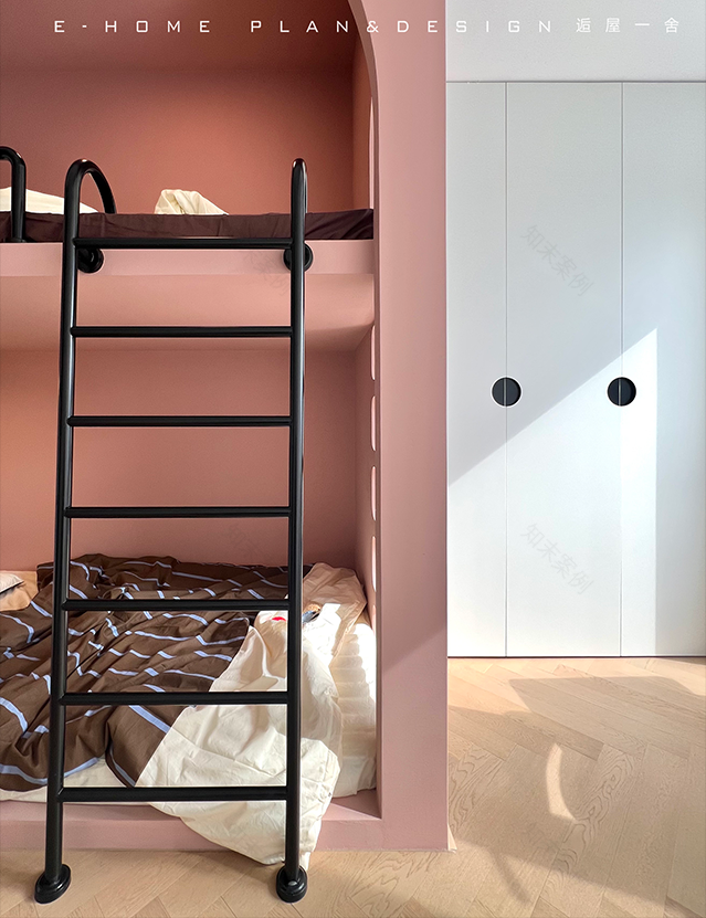 在墙角嵌镜子,给冰箱挪新家,用线条制造生活波动-22