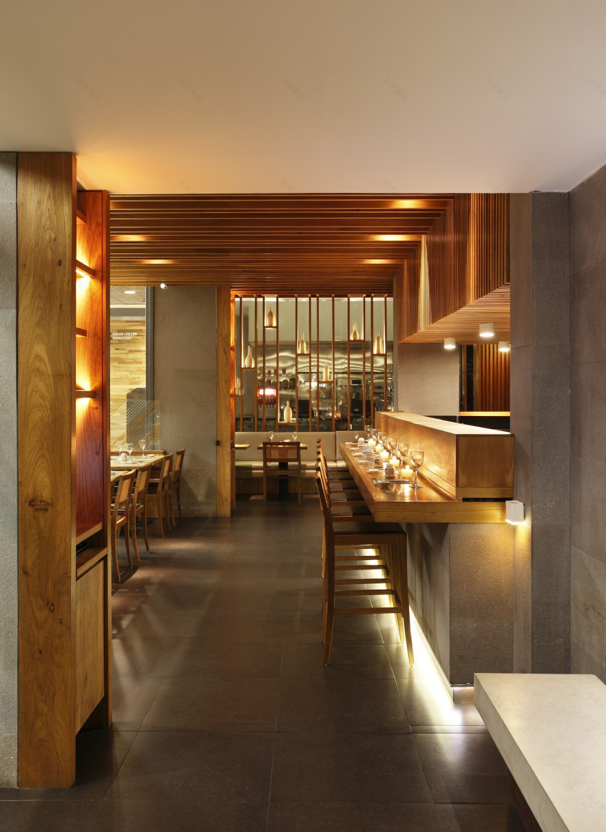 巴西传统日料店 Kotobuki 的现代翻新-13