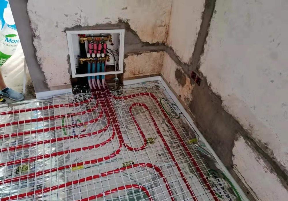 
上海闵行虹梅路3001弄水地暖安装效果图 -9