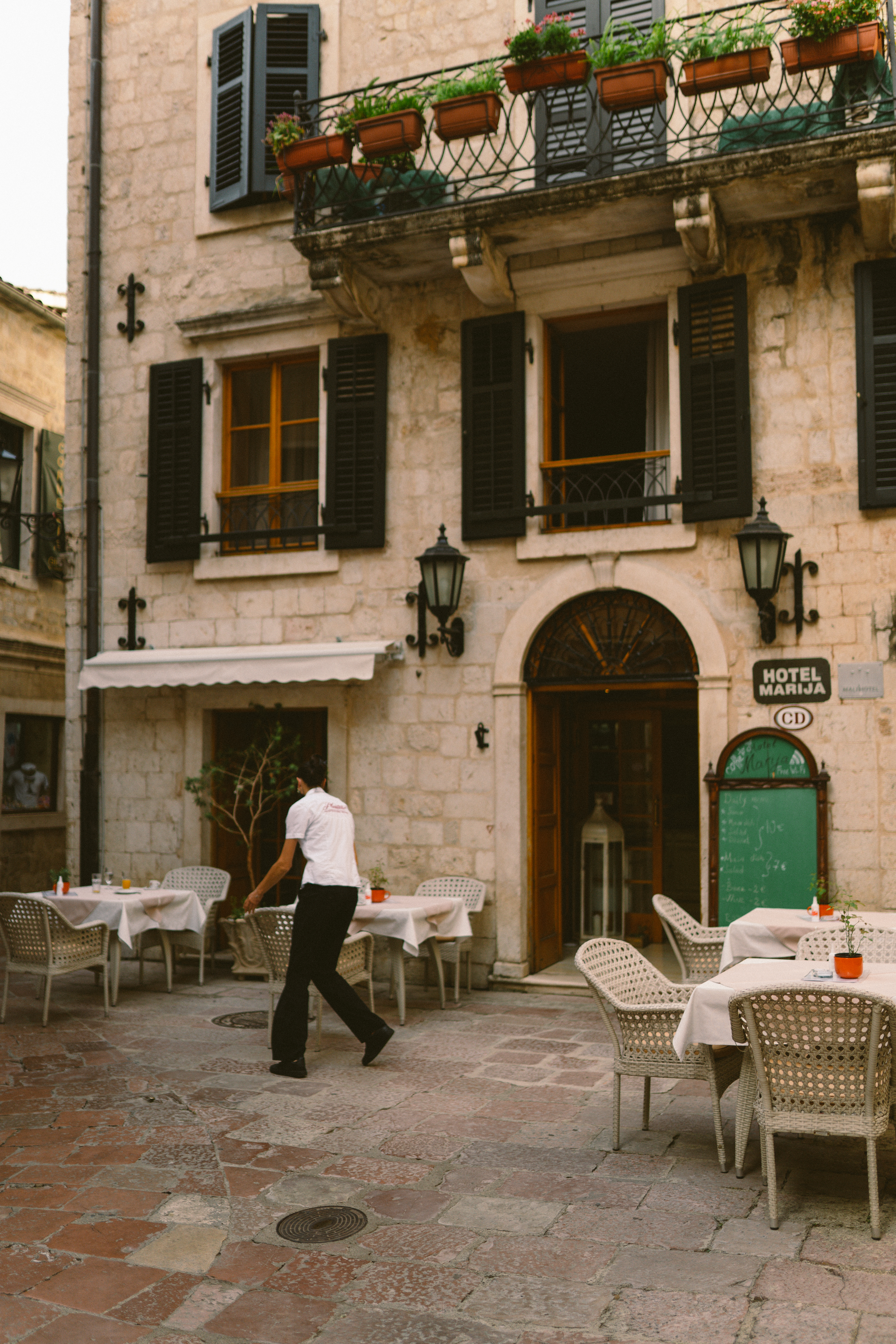 STREET PHOTOS IN MONTENEGRO-14