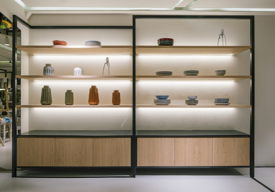 马德里商业中心陈列空间 | 多重功能与自然光照的融合-20