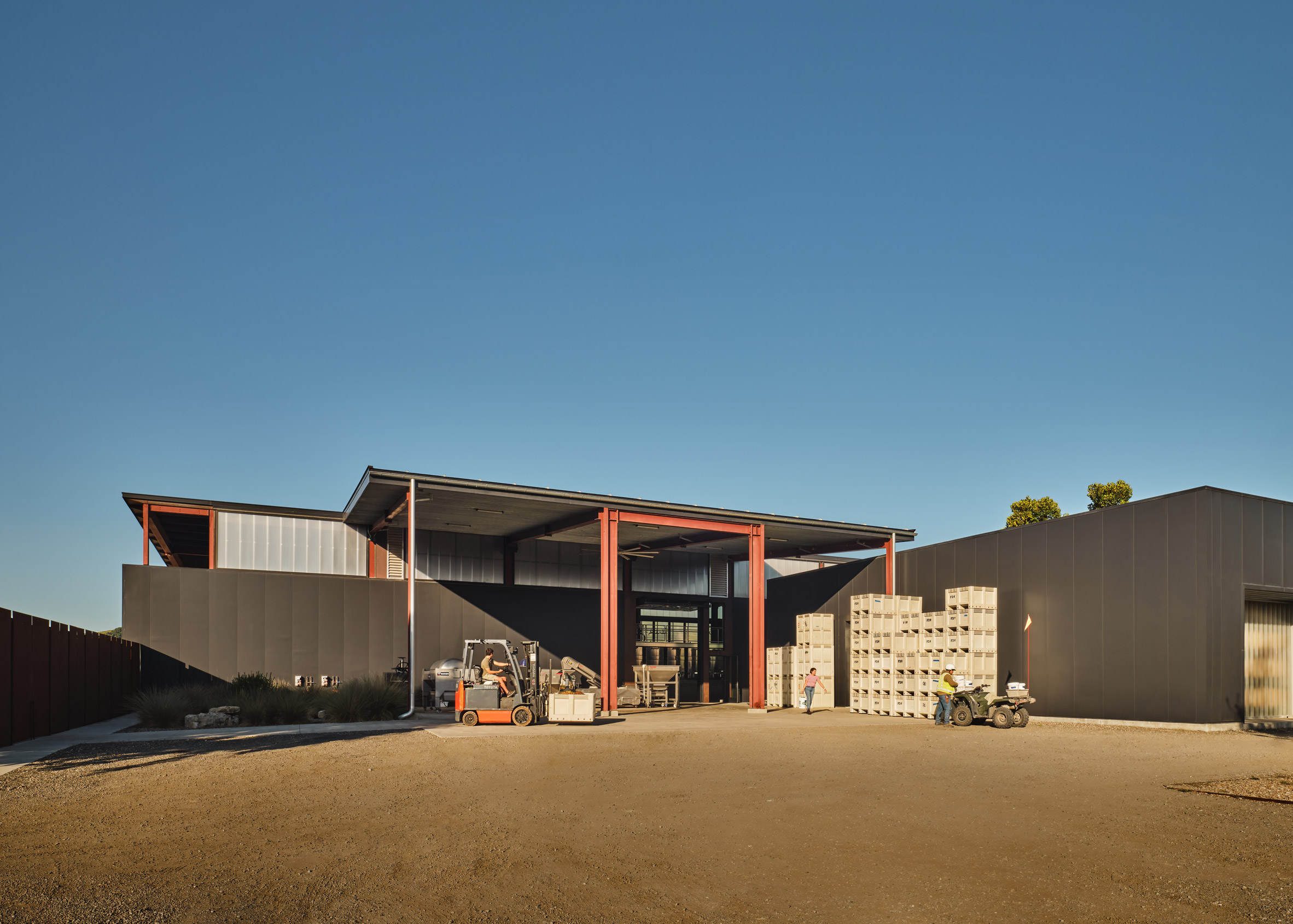 Clayton Korte creates "familiar yet exclusive" winery buildings in California-9