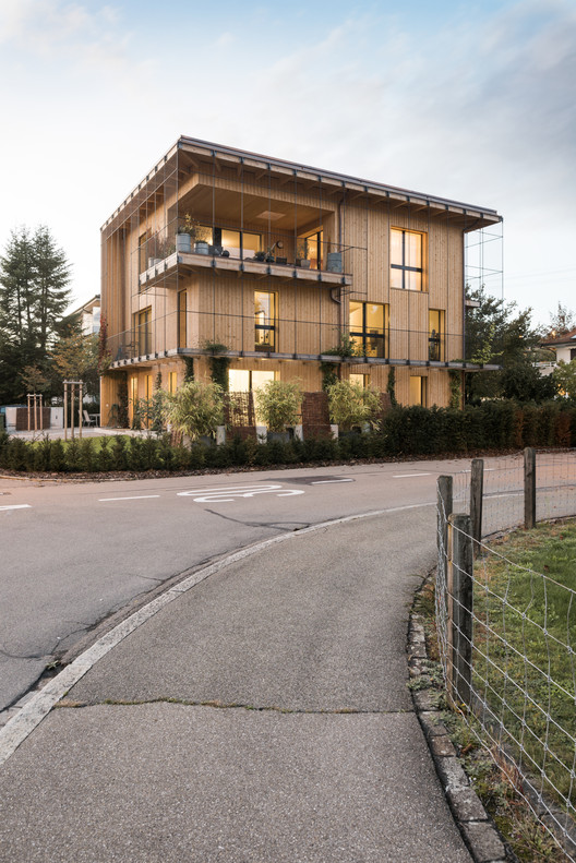 瑞士 Weinfelden 三世代共享家园丨Bauatelier Metzler-11