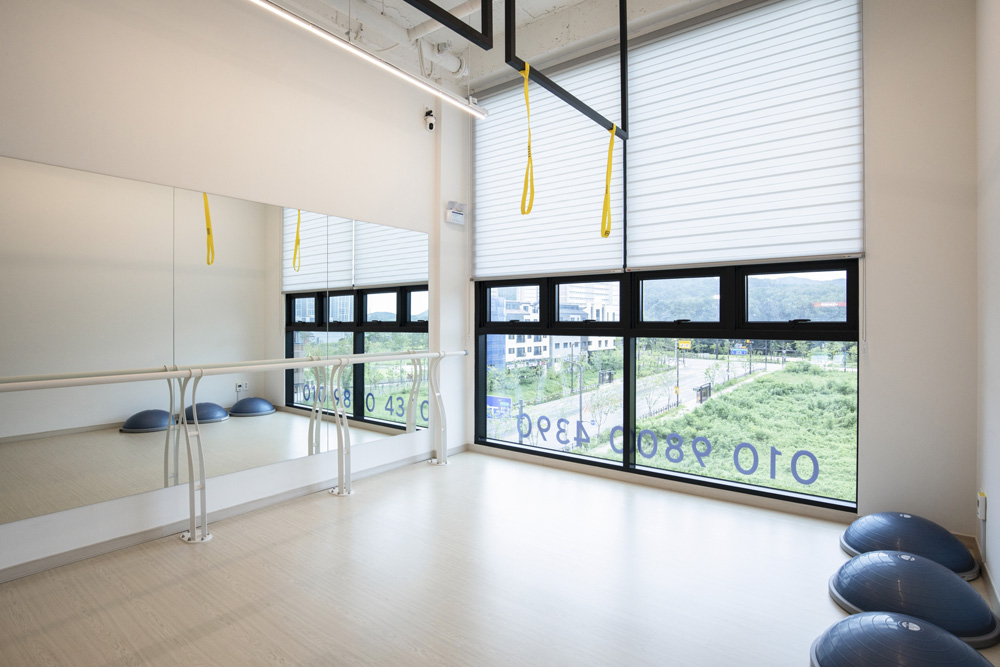 20 平米现代简约家居，SOLID 打造时尚精致空间-10