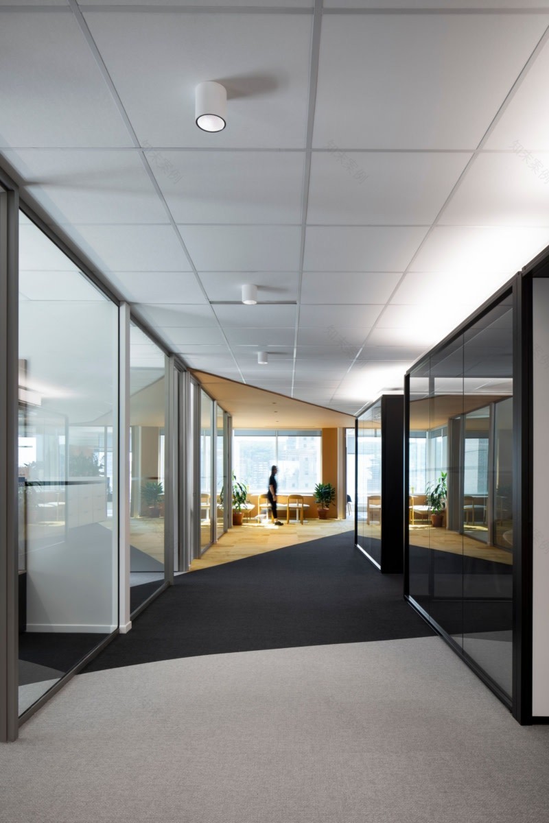 麦卡锡·泰特劳律师事务所丨加拿大蒙特利尔-23