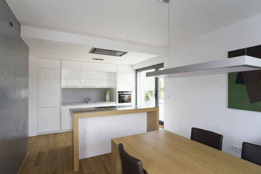 奥斯特拉瓦扎布雷赫家庭住宅改造丨Kamil Mrva,合作人 Jakub Červenka 等-22