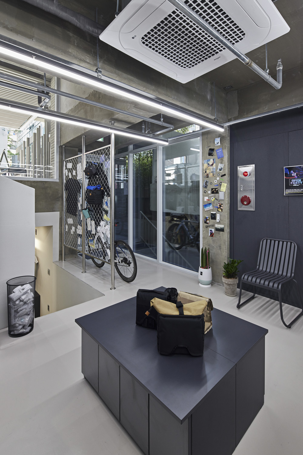 高级运动服装店设计，打造现代与传统的完美融合-20