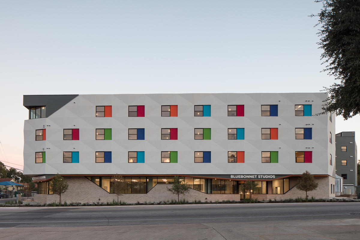 Bluebonnet 工作室-0