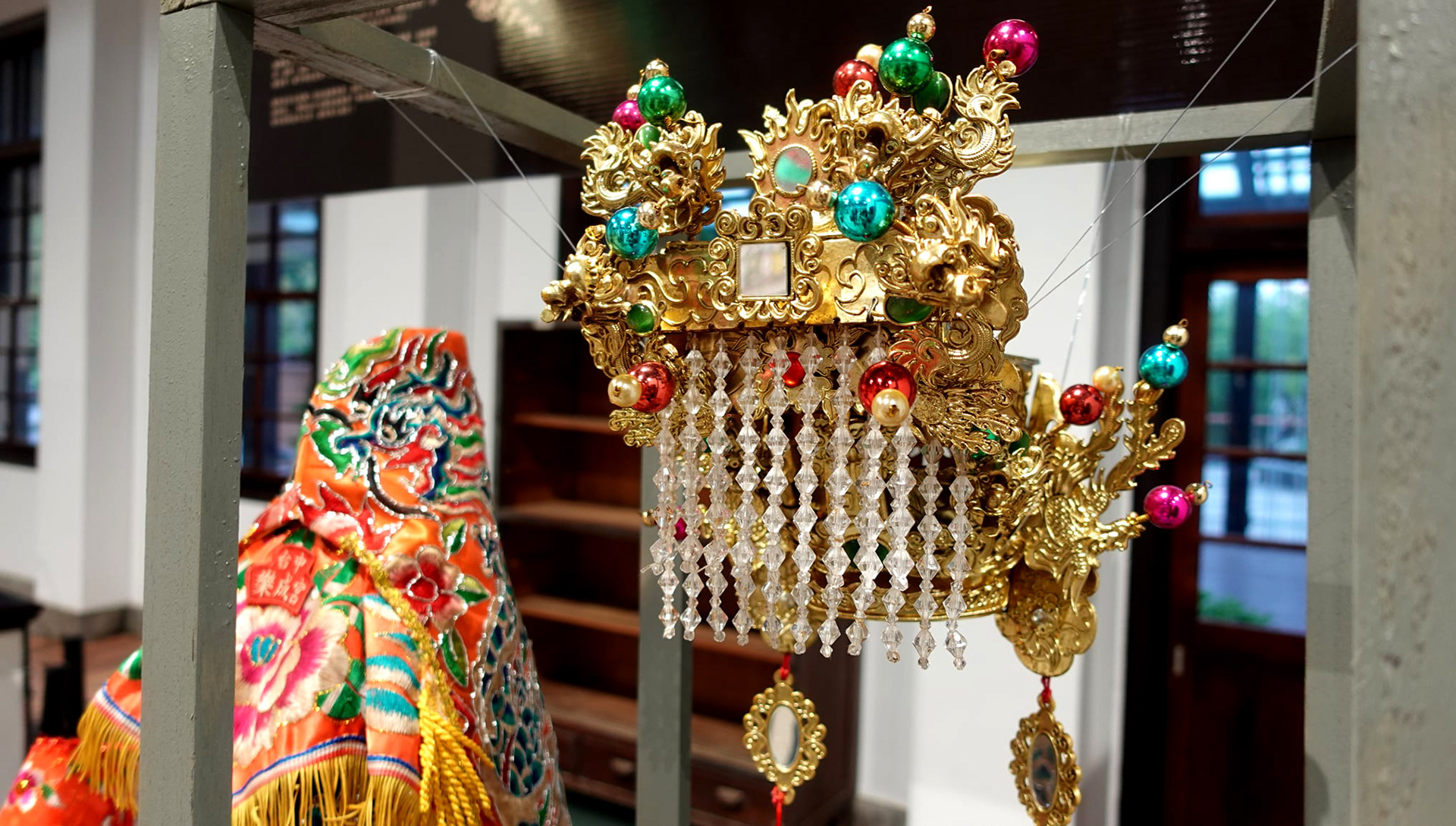 【神紋】穿梭絲縷間 刺繡產業展│視覺與展覽設計丨好位子團隊(視覺與展覽設計蘇品璇)-18