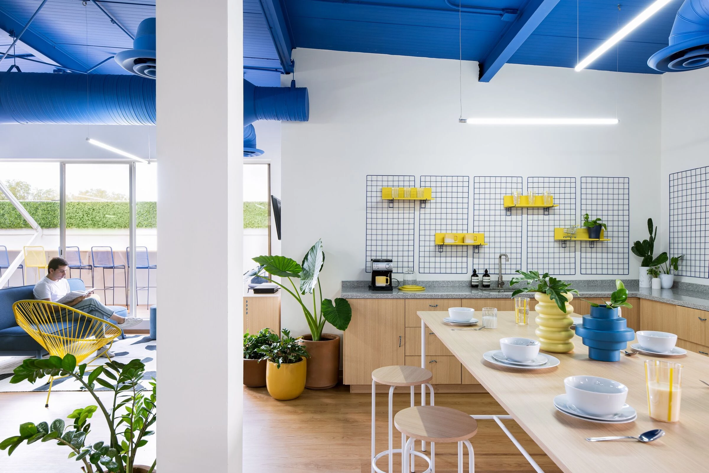 颠覆传统的金融科技公司总部设计-12