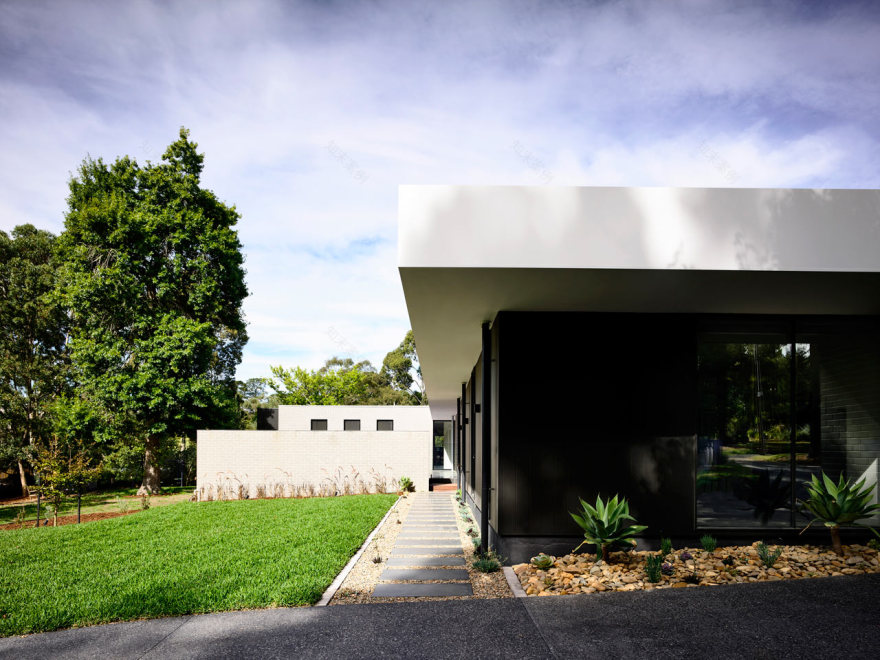 Park Orchards House by InForm-2