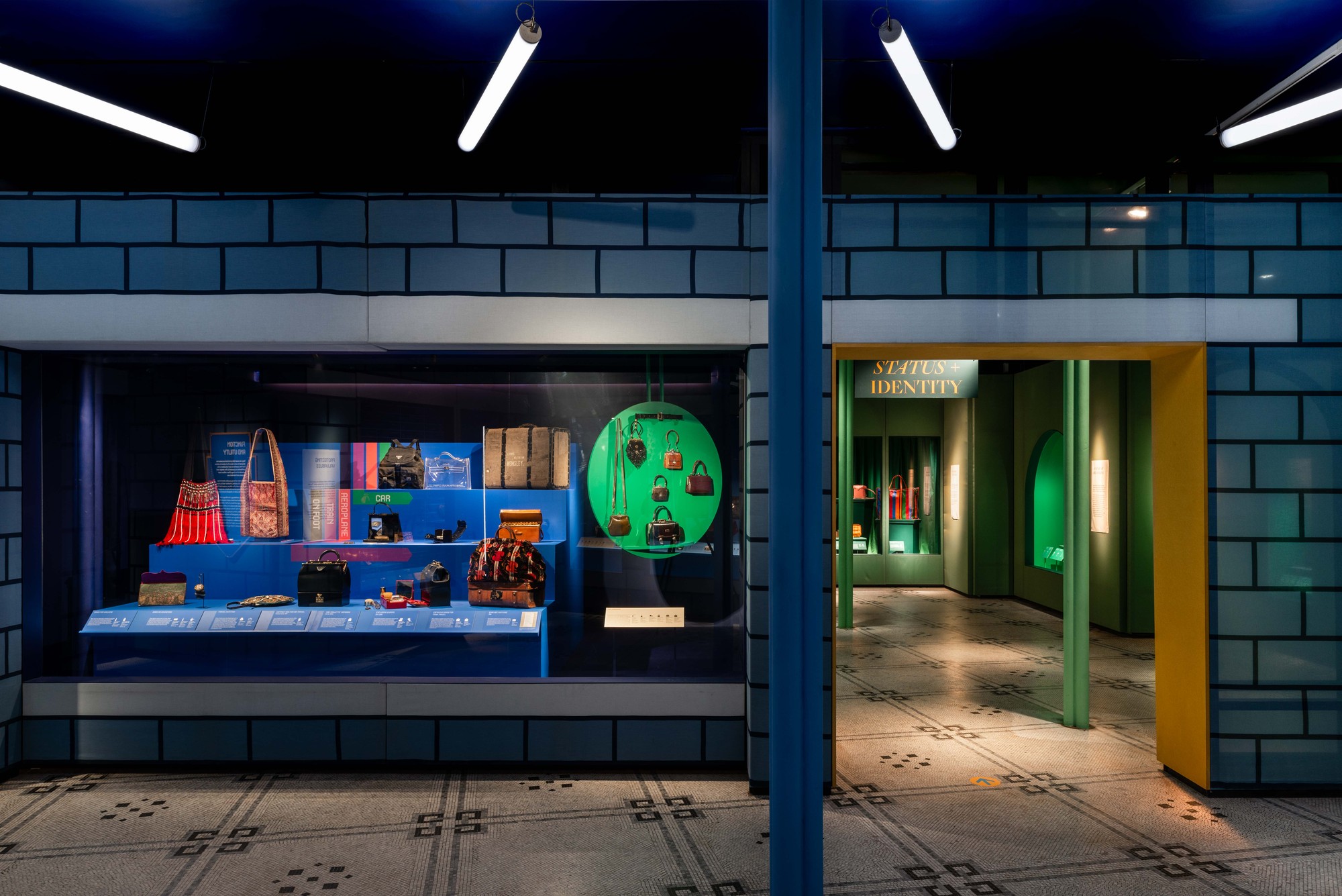 V&A 手袋：由内而外展览丨英国伦敦丨Studio MUTT-37