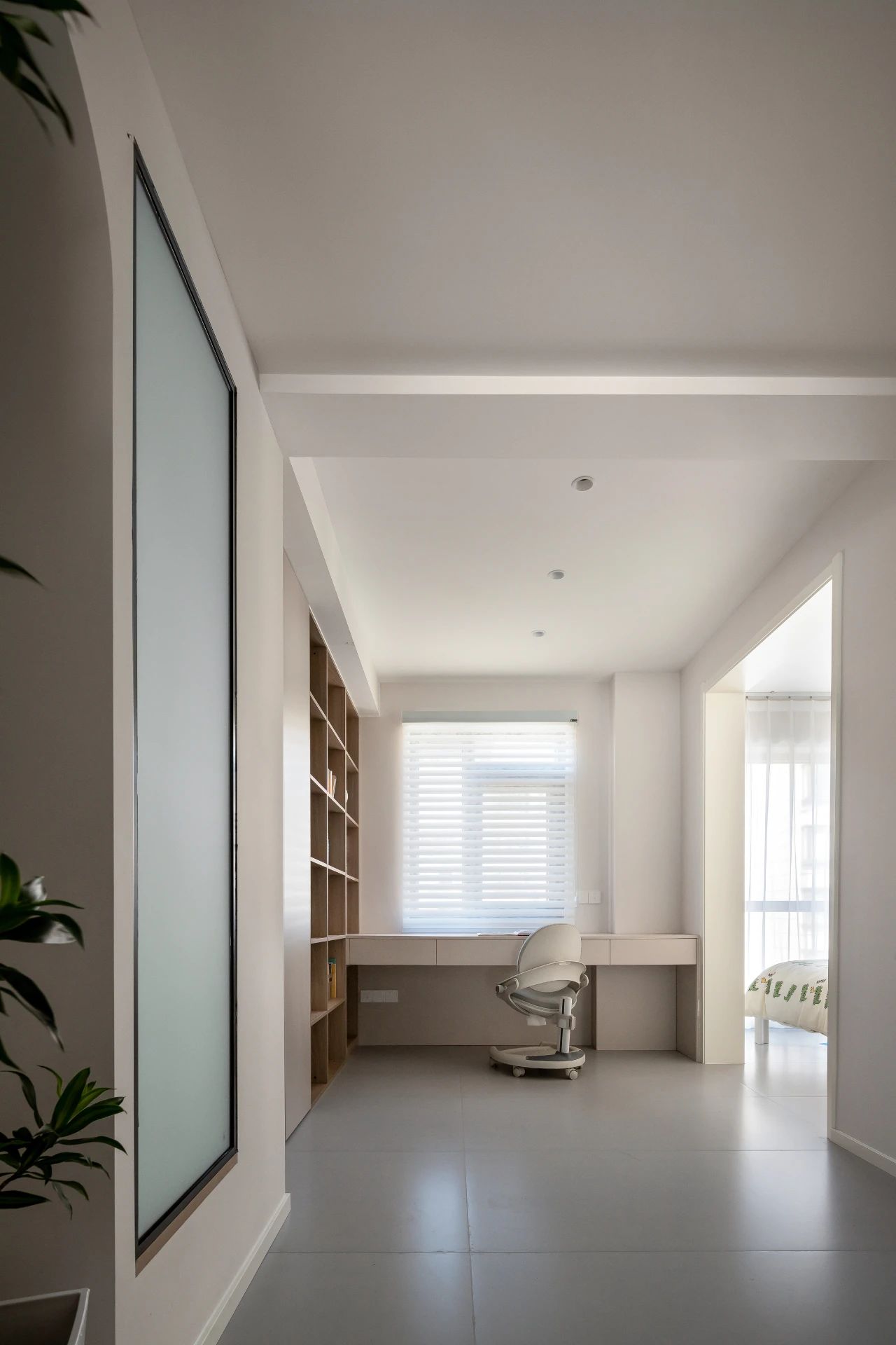 120㎡现代奶油风家居设计-23