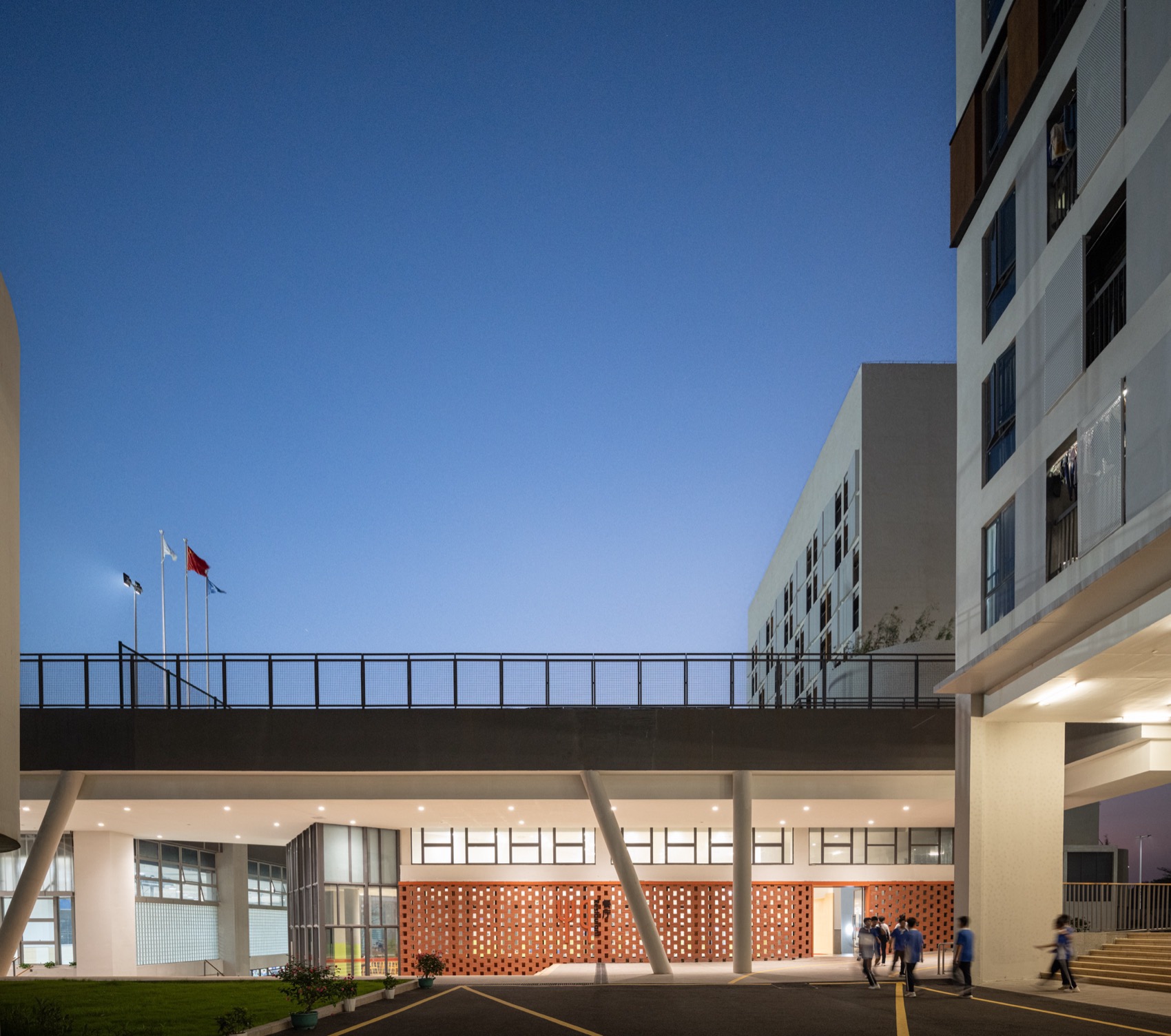 福海中学:高密度立体校园丨中国深圳丨王维仁建筑设计研究室有限公司-150