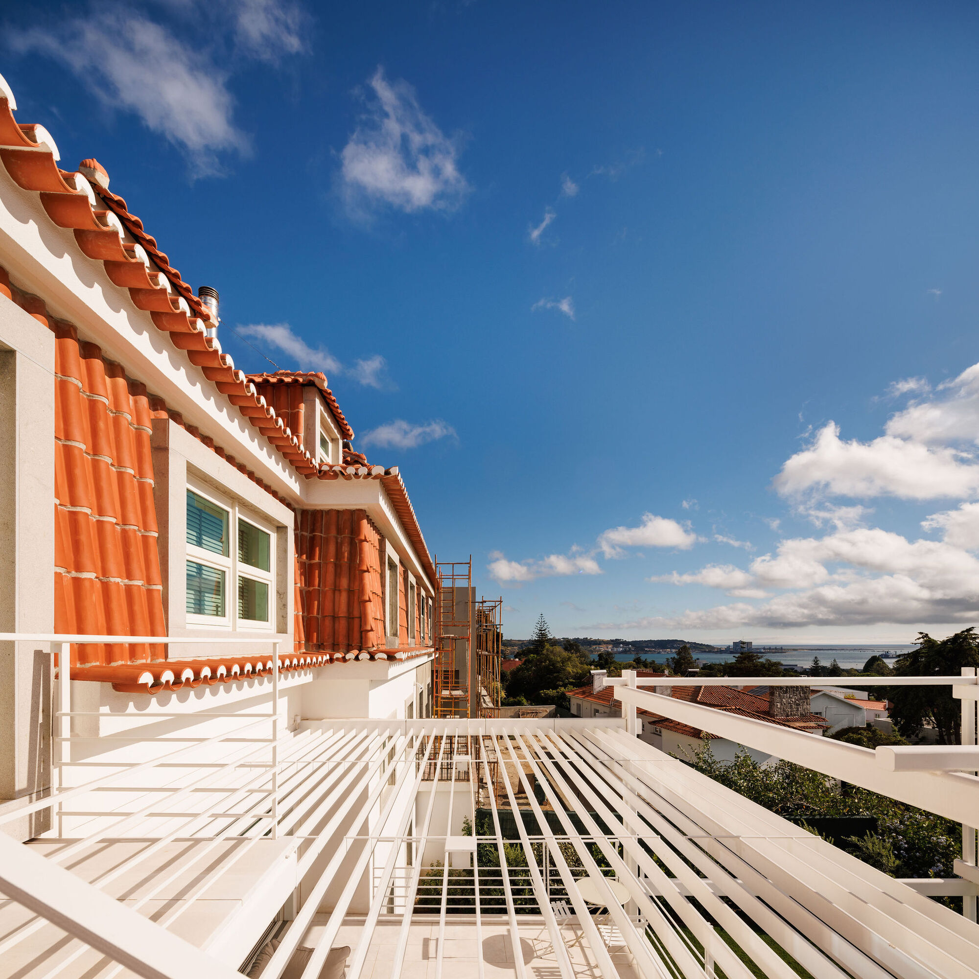 脚手架房屋丨葡萄牙里斯本丨António Costa Lima Arquitectos-35