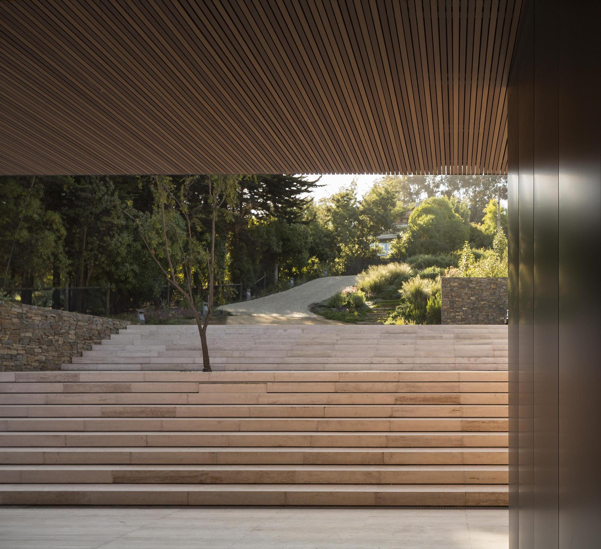 智利罗卡斯别墅 | 石头盒子中的宁静海景-23