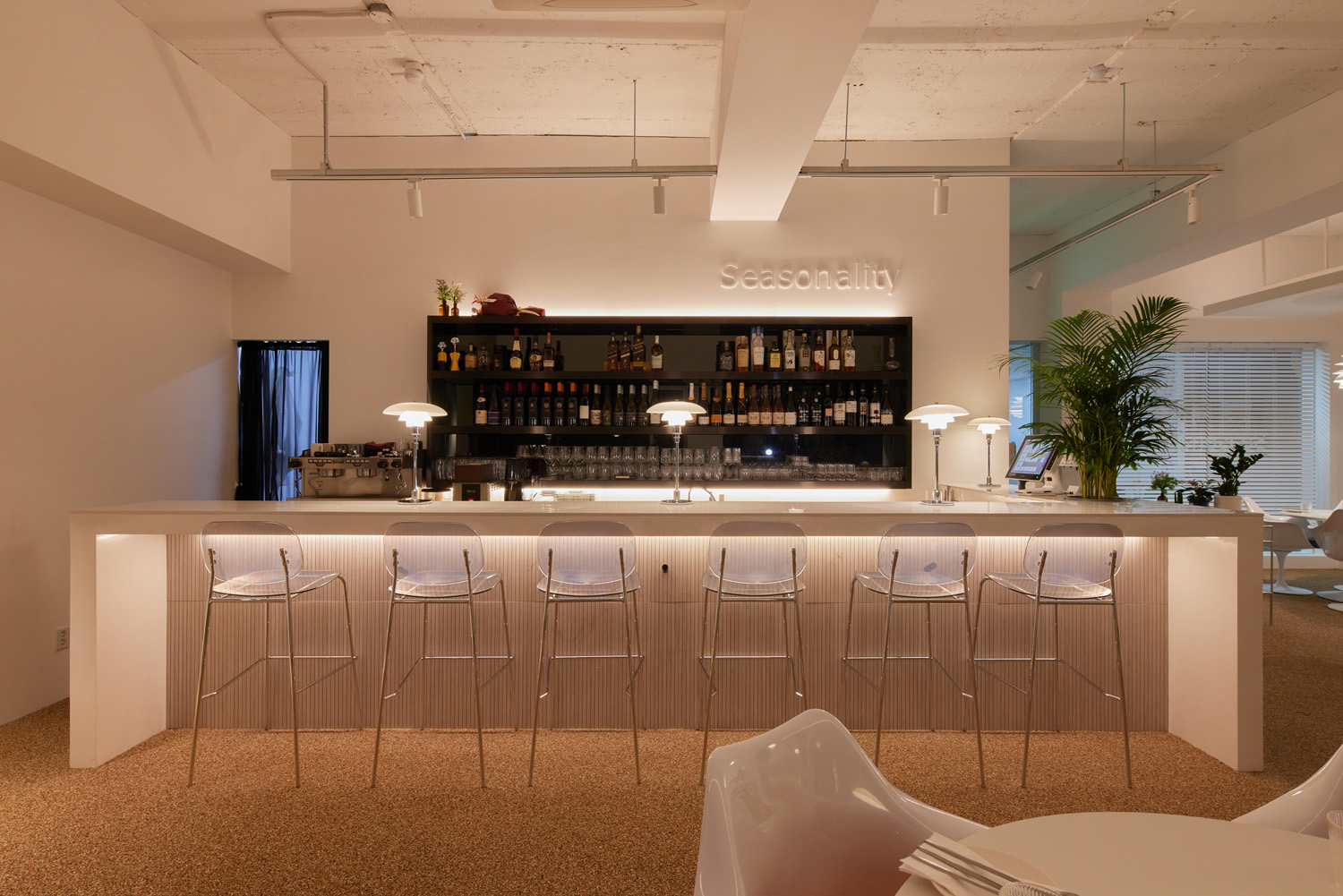 27 坪现代高级酒廊设计，展现精致品味-10