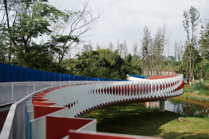 成都鹿溪智谷云廊 / 四周建筑-23