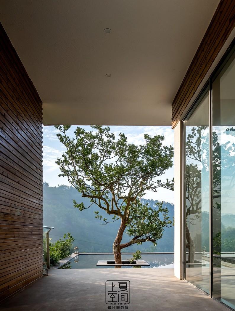 山间民宿"天空之镜",自然与空间的完美融合-35