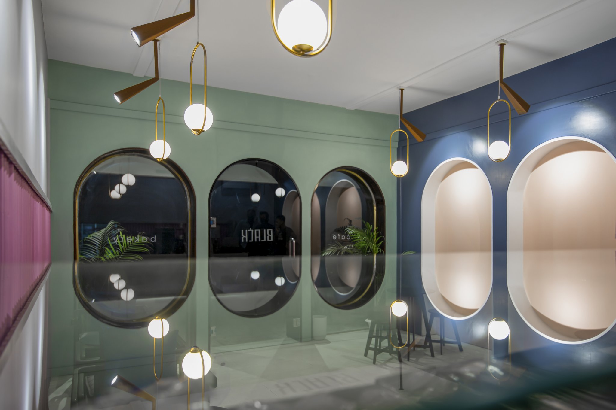 色彩鲜明的当代咖啡馆设计·BLACK Café丨孟加拉国达卡丨VINNO Sthapotto-18