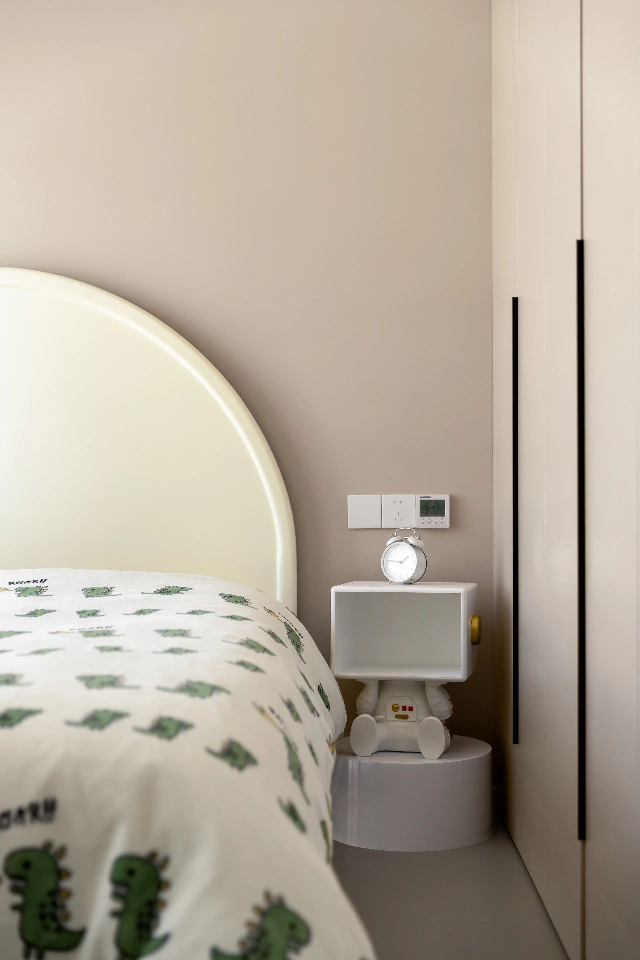 120㎡现代奶油风家居设计-26