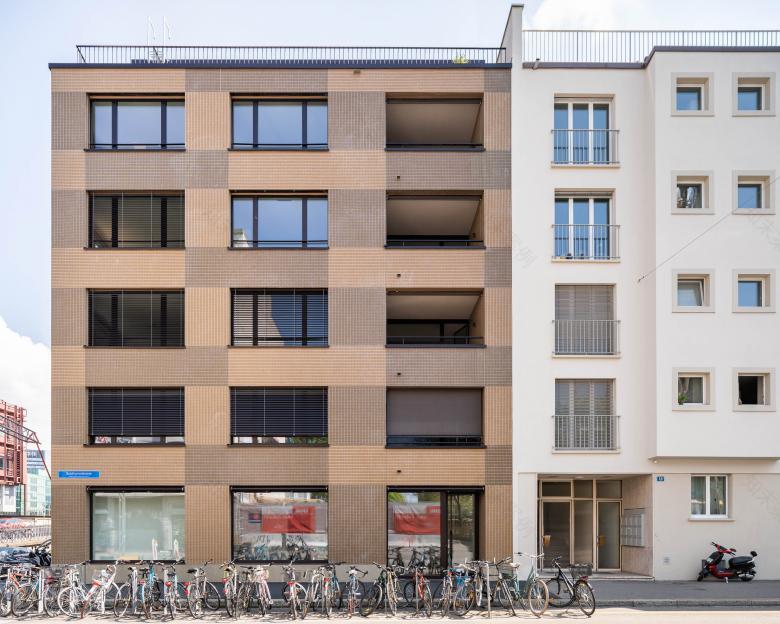 住宅和商业综合楼霍赫施特拉斯大街丨瑞士丨Zita Cotti Architekten-2
