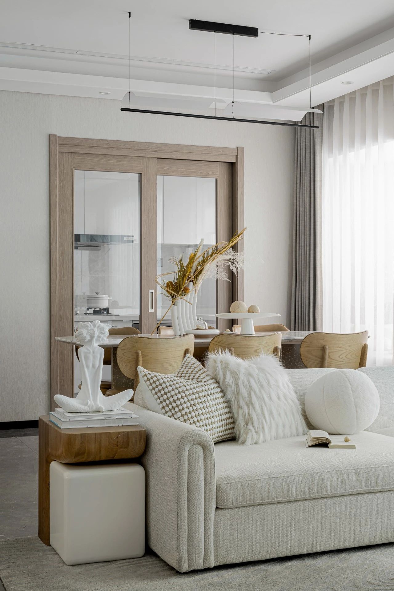 华发·万科·旭辉都会四季 65,99 户型样板间丨中国珠海丨深圳创库设计顾问有限公司-10