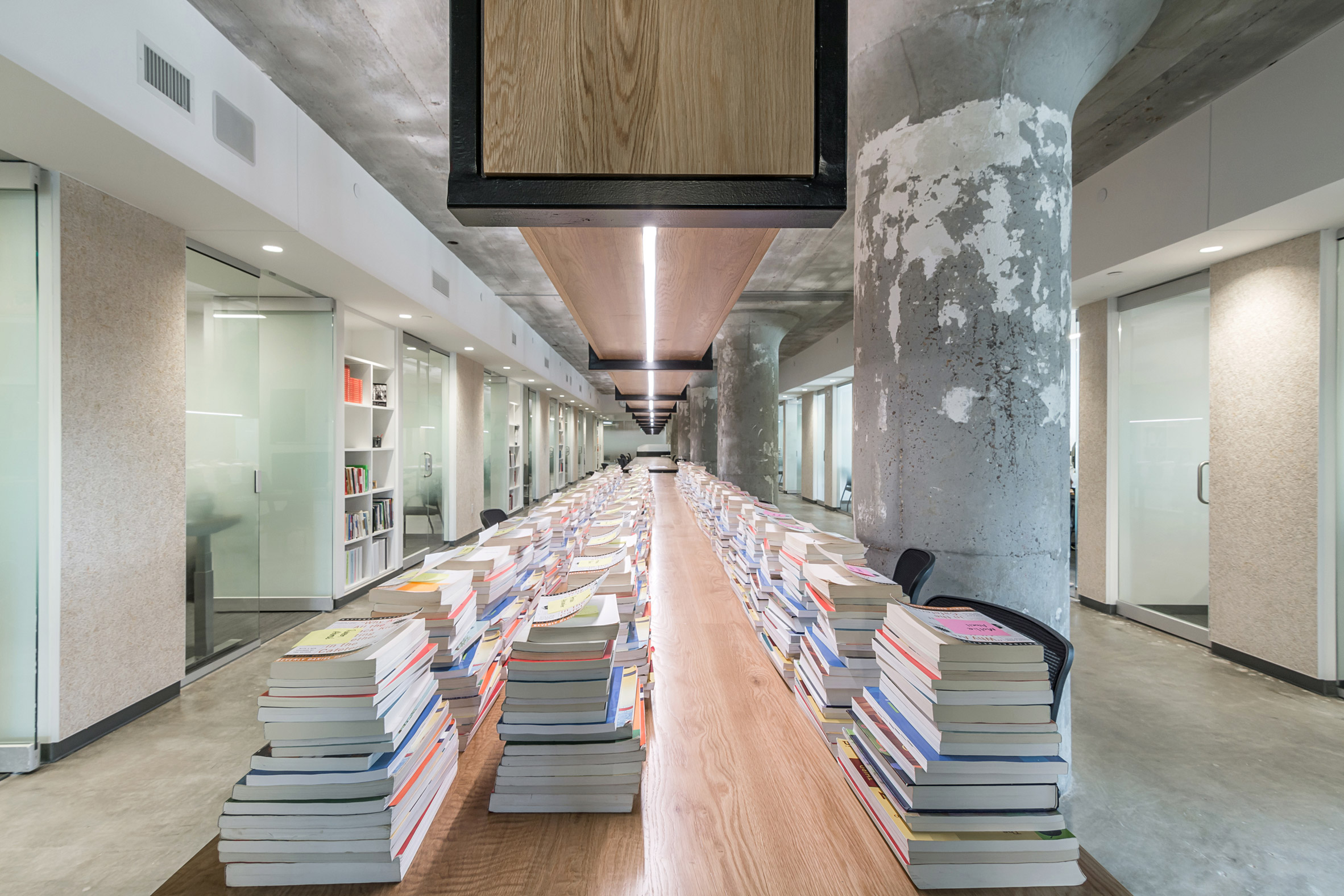 Archimania transforms Memphis warehouse into teacher training centre-11