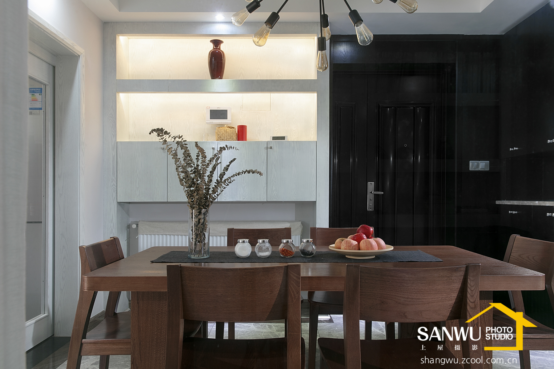 磐龙世纪城 | 极简黑白灰，打造高级空间-24