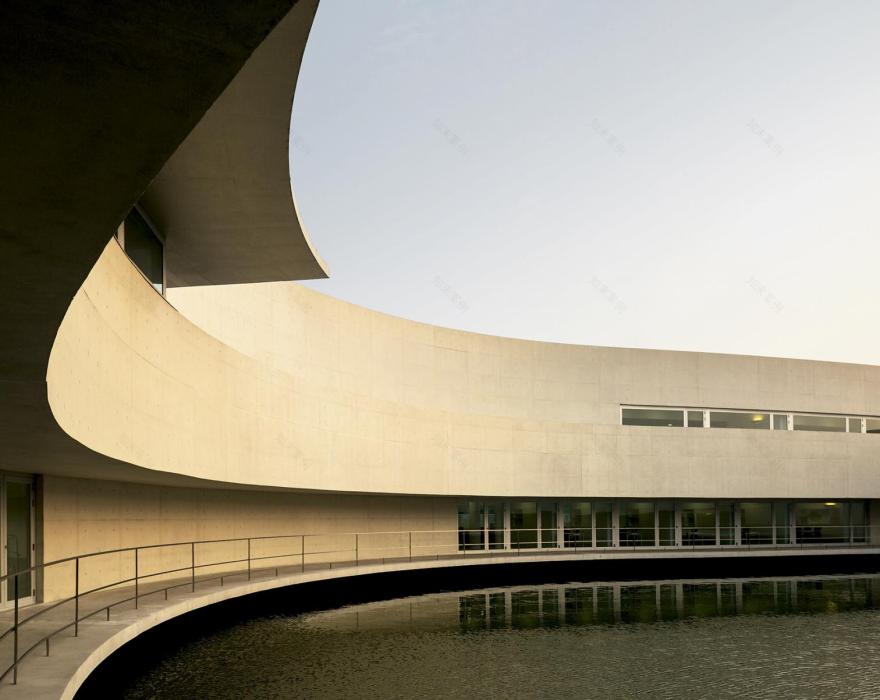 江苏淮安化工公司办公室-- 水畔龙盘的设计魅力-6