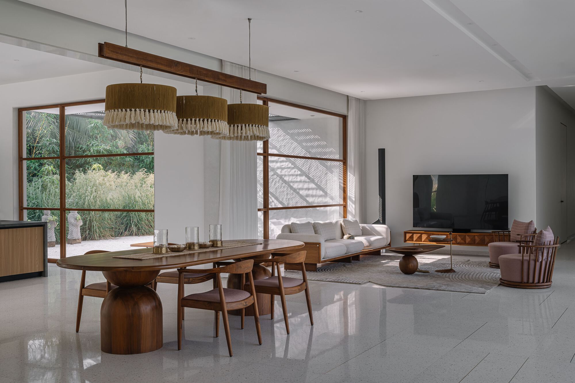 白色的住宅丨印度丨Dipen Gada and Associates-4