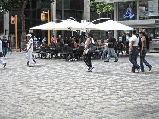 委内瑞拉加拉加斯萨瓦纳格兰德大道路面及排水工程丨enlacearquitectura-70